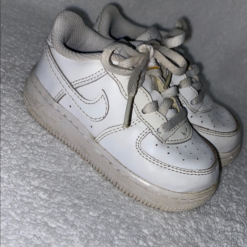 Nike Air Force 1 low all white size 7C 314194-117 unisex